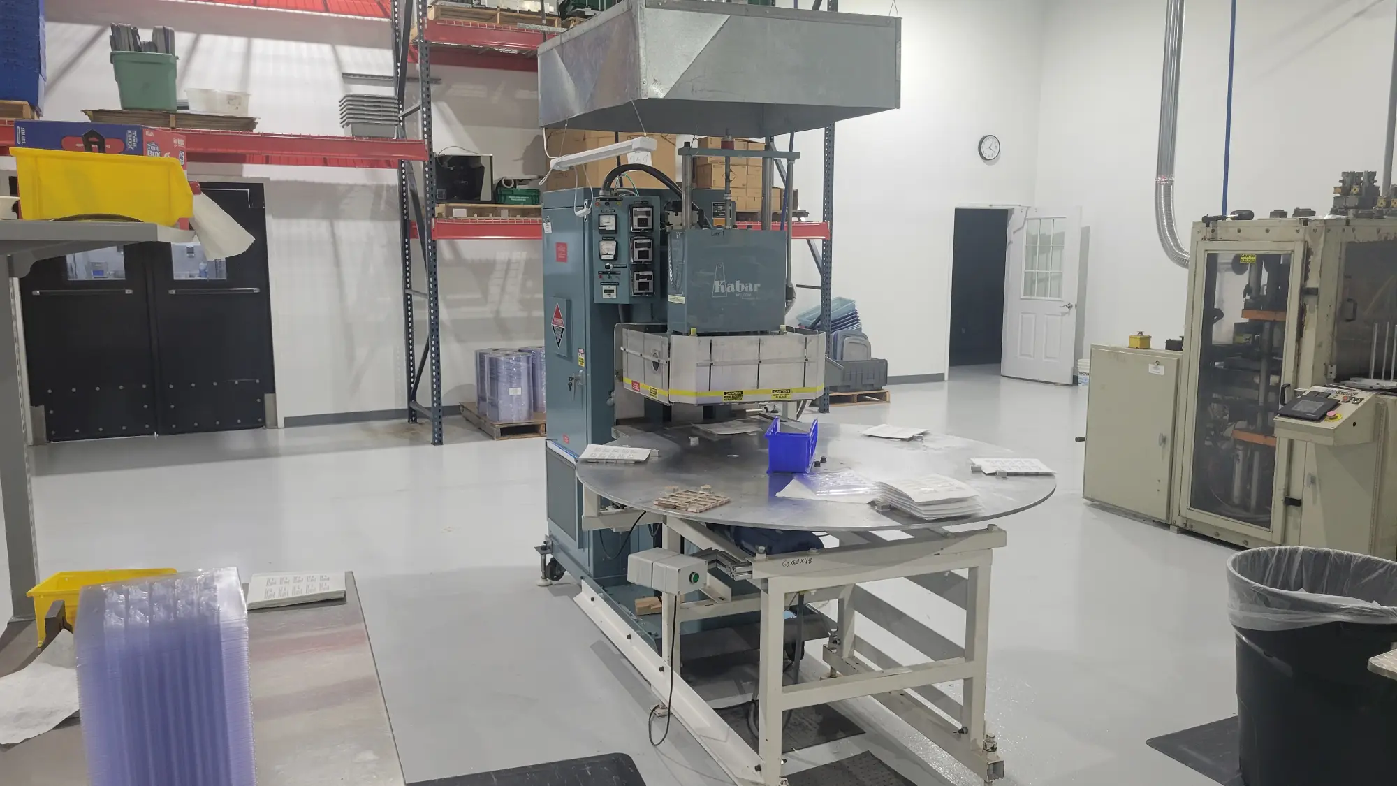 An image of a Radio Frequency Sealing machine